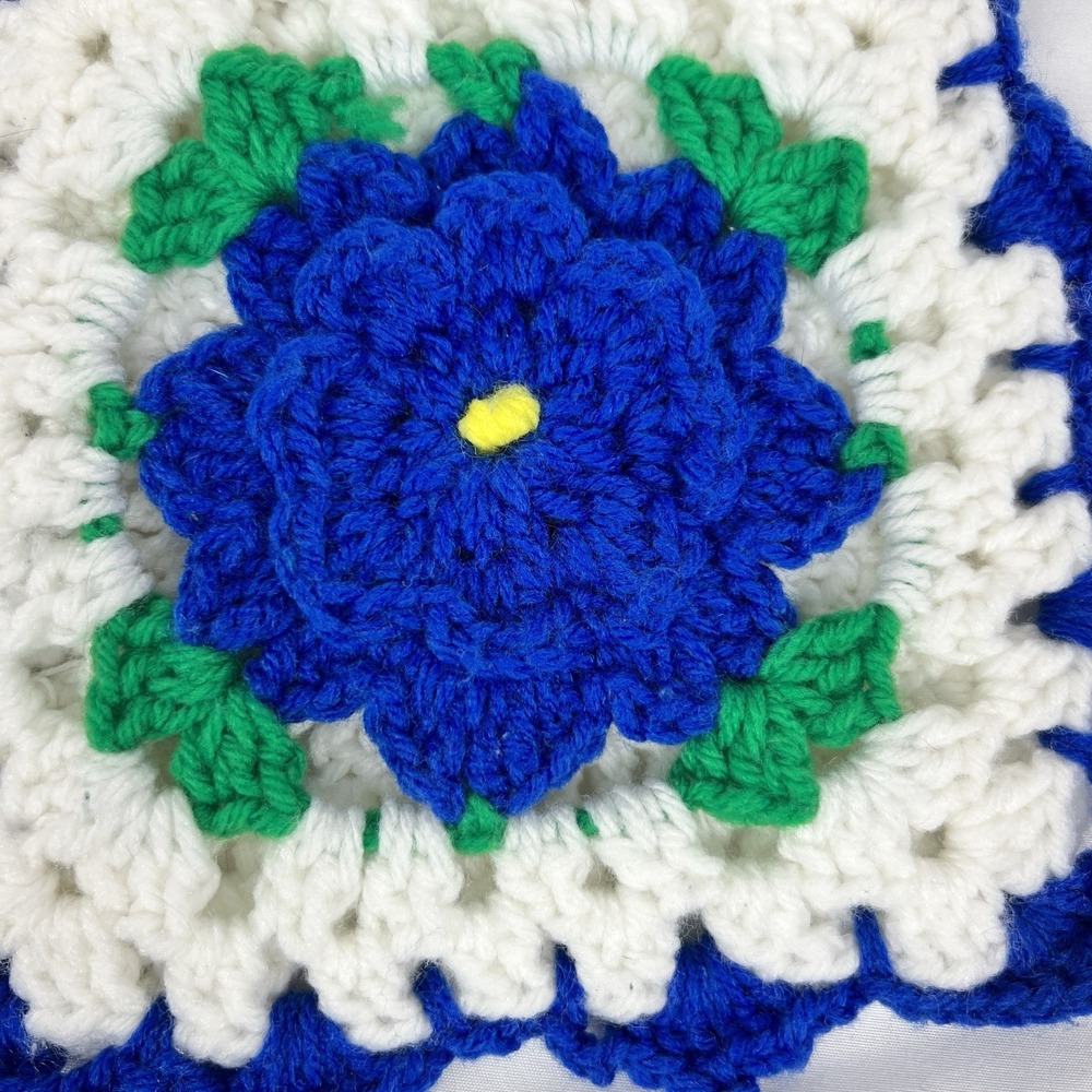 Handmade Crochet Floral Square Blue White Granny Square Vintage Cottagecore - Picture 2 of 6